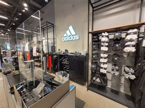 adidas outlet glendale az|adidas store glendale ca.